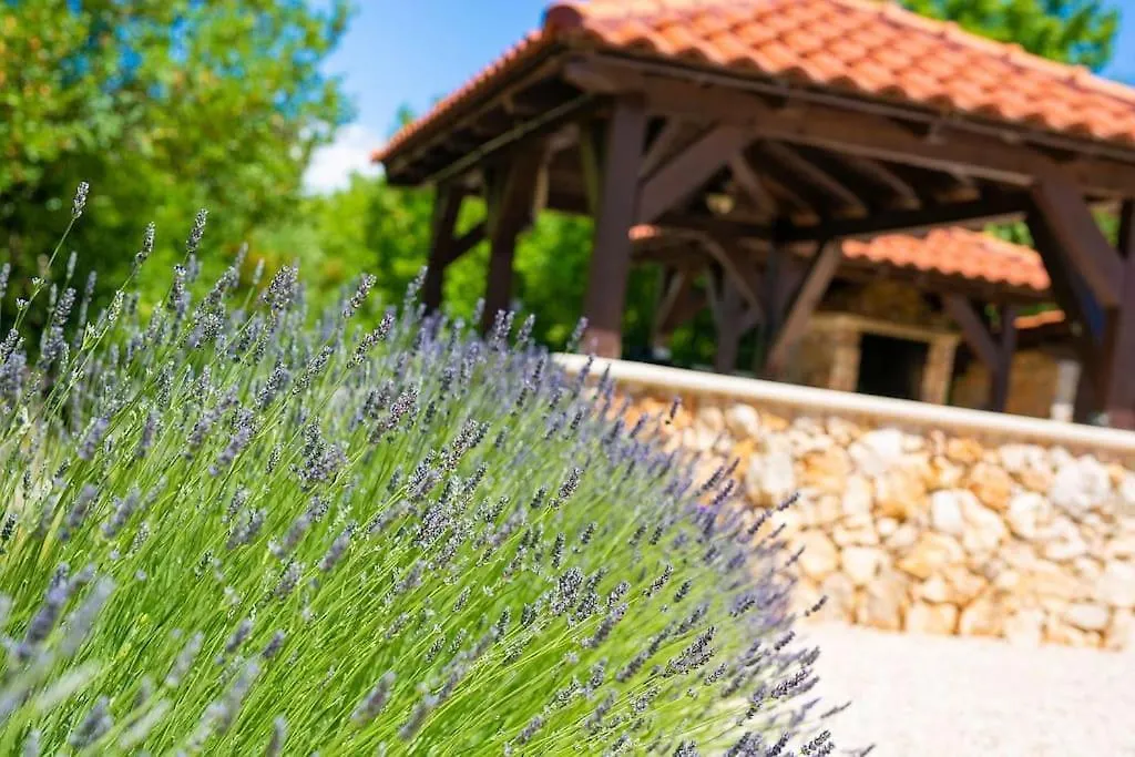 Villa Tara Kras