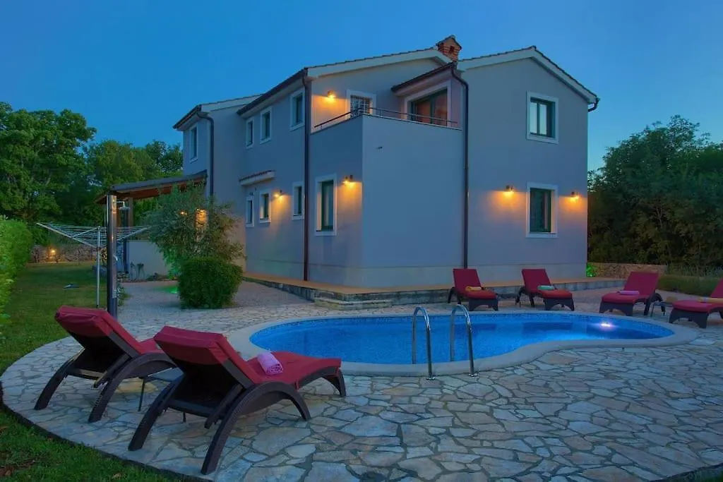Villa Tara Kras
